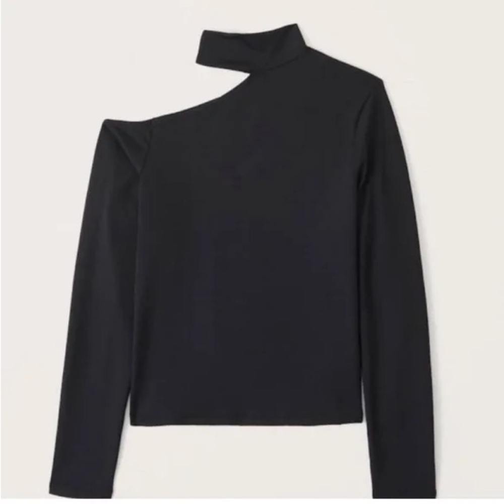 NWT Abercrombie Cutout Turtleneck